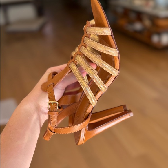 Tory Burch Size 8 Camel Tan and Gold Strappy Heels Metallic Leather Sandal Shoes - Picture 11 of 15